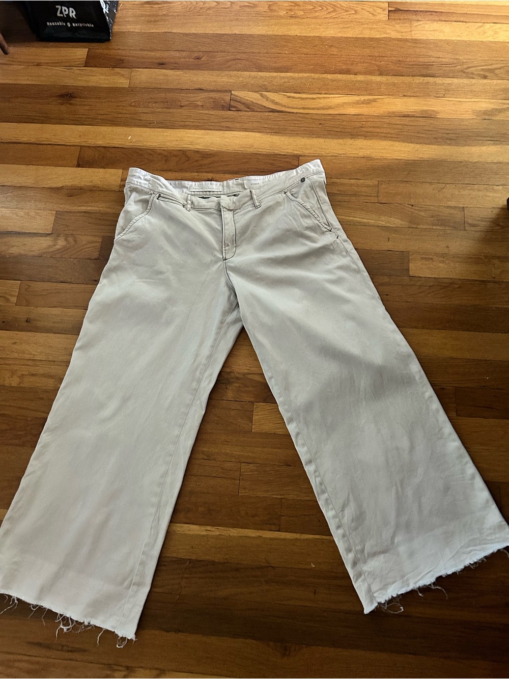 Anthropologie Cool Lightweight Cropped Pants Light Beige-Size 31